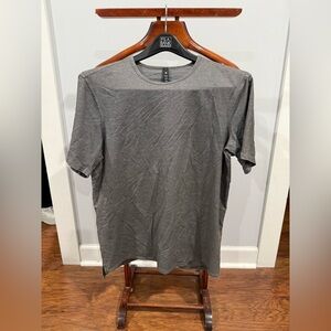 Lululemon Athletica Gray Short Sleeve Tee